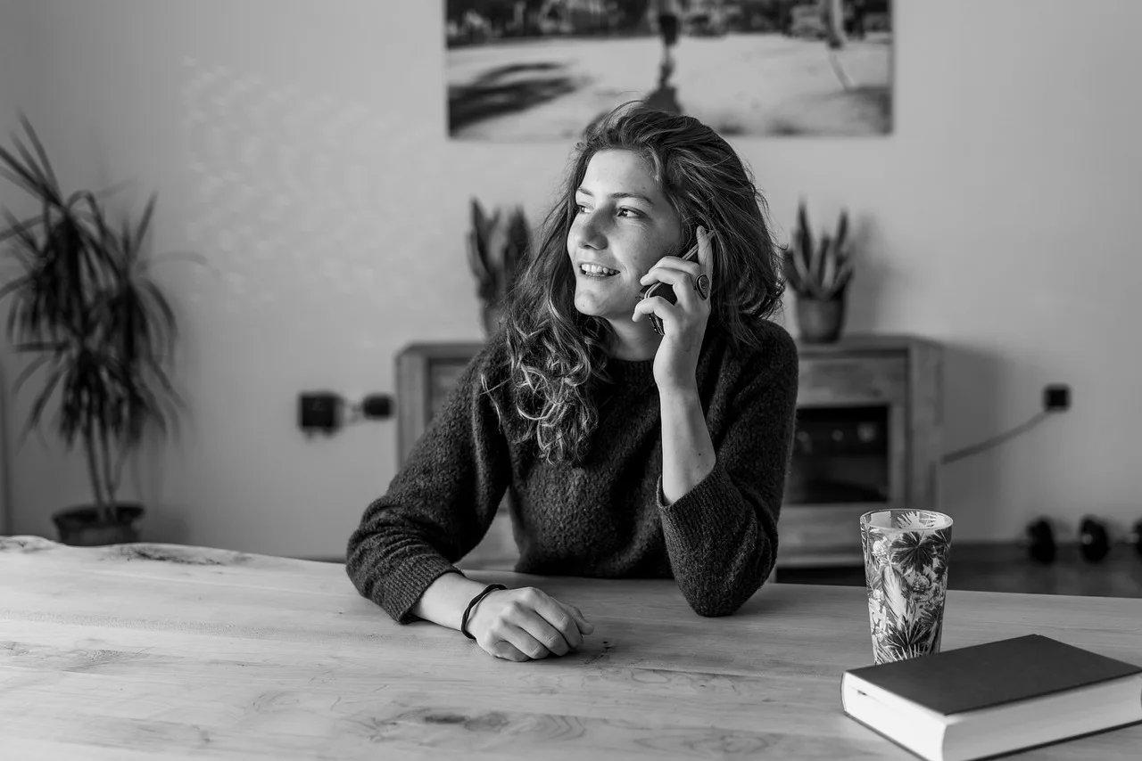 How to Take Photos That Get Your Rental Booked (UK 2026)