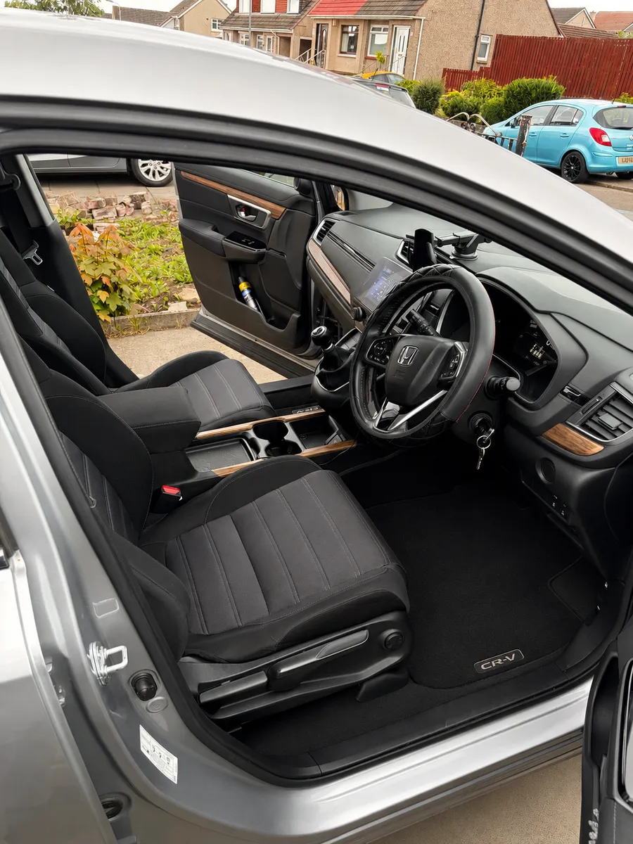 Honda CR-V Car Hire in Airdrie, North Lanarkshire Scotland